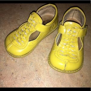 Livie and Luca Toi Toi